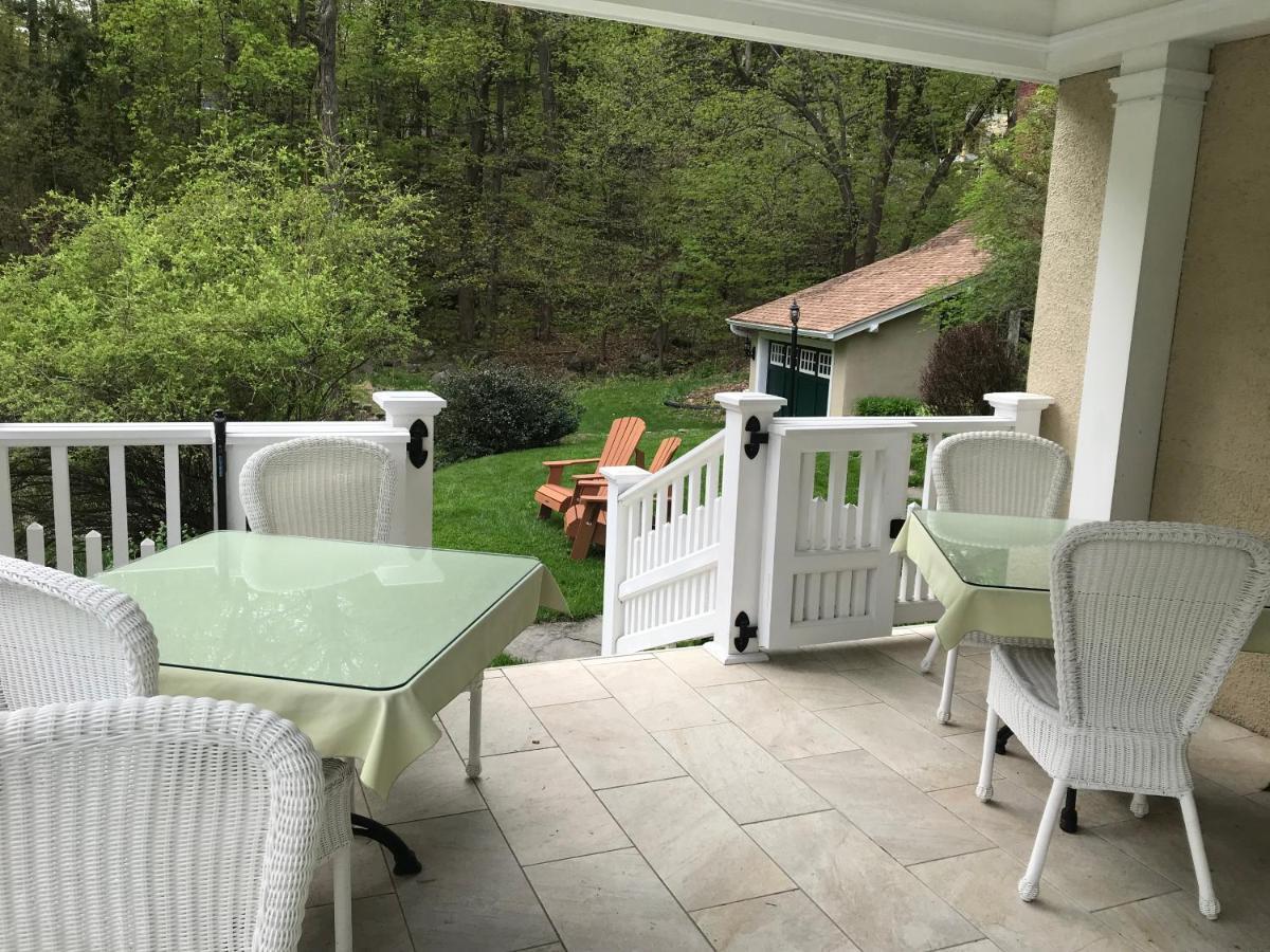 Howarth House Bed And Breakfast Fitchburg 外观 照片
